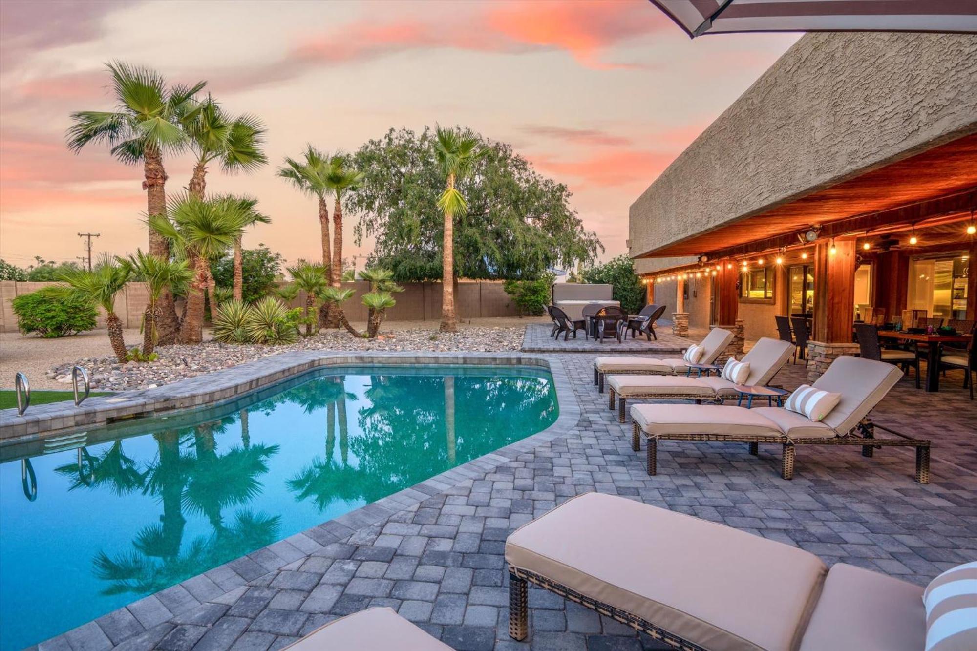 Pickleball & Putt Putt Pool Hot Tub Loungers