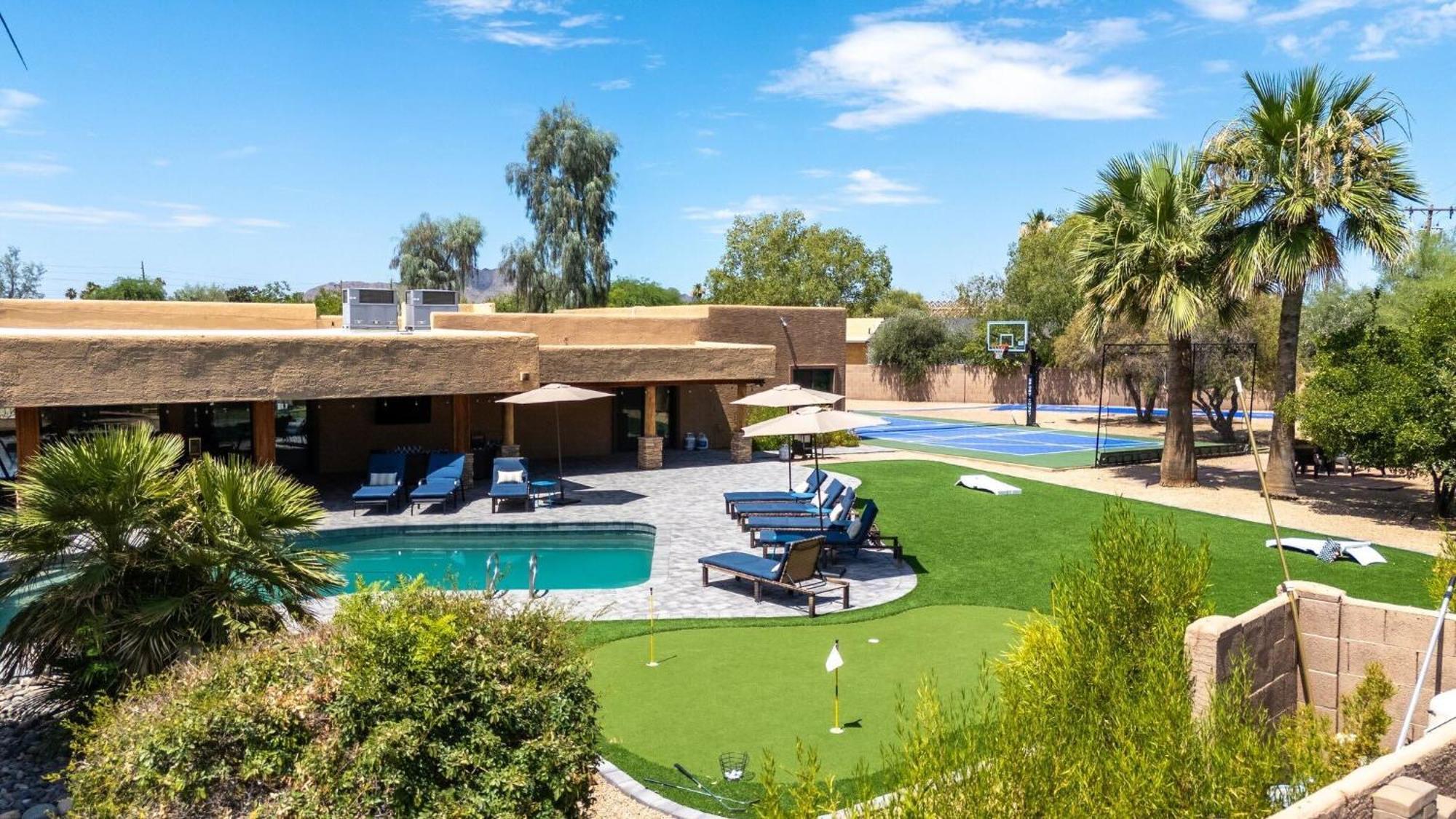 Casa de férias Pickleball & Putt Putt Pool Hot Tub Loungers Scottsdale