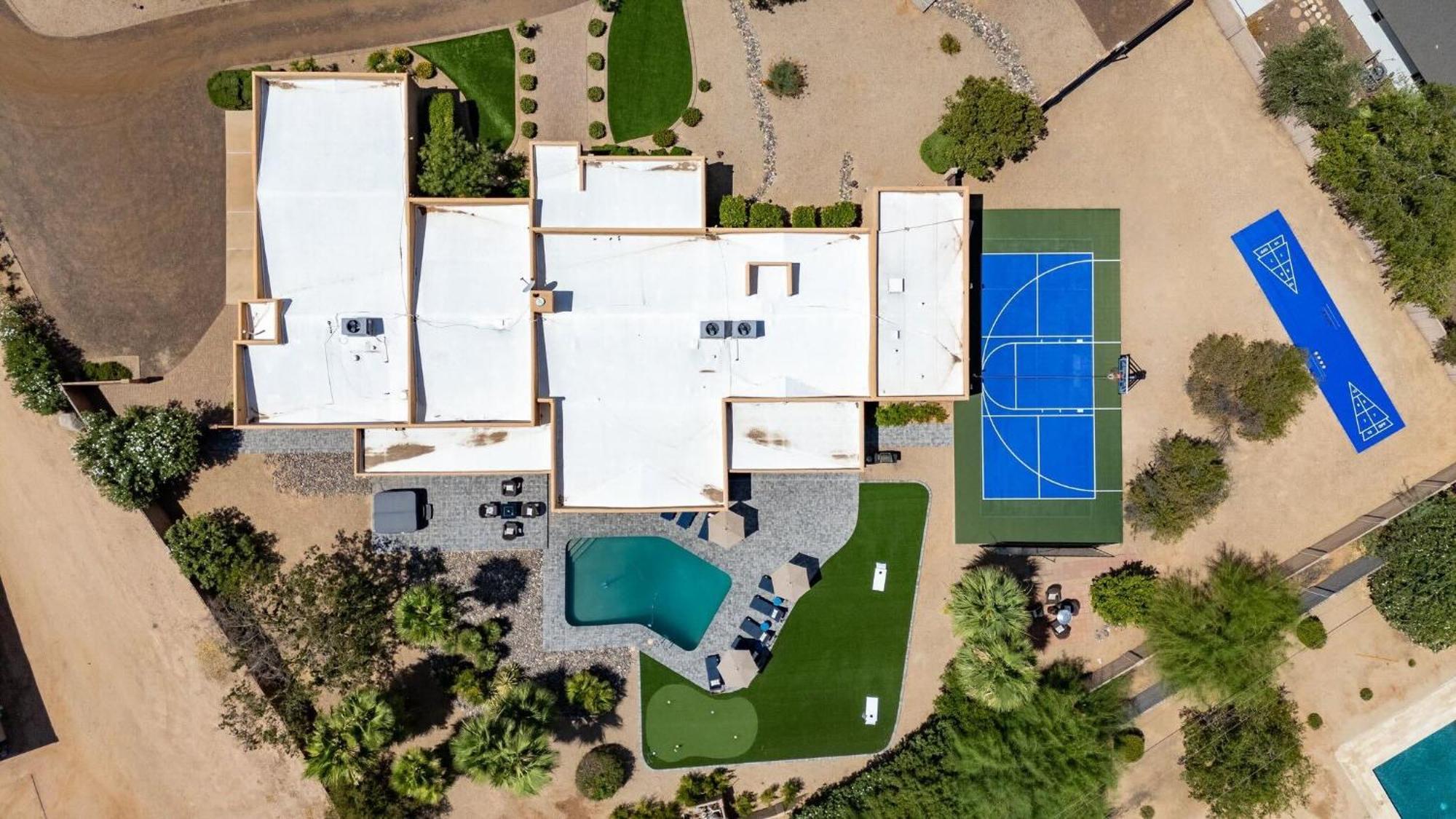 Pickleball & Putt Putt Pool Hot Tub Loungers Casa de férias *